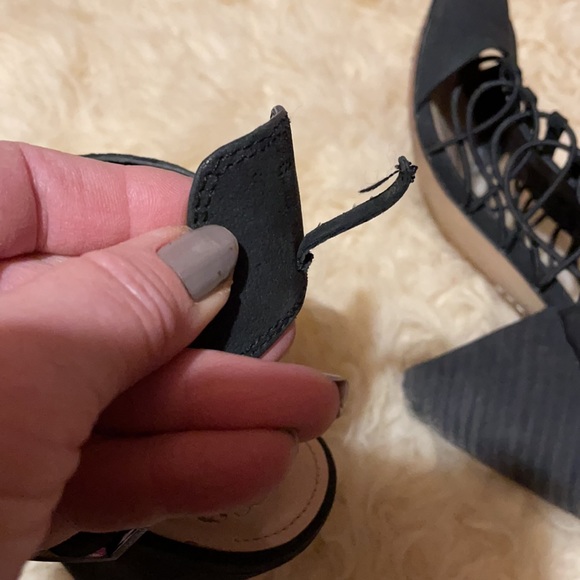 Vince Camuto Leather gladiator shoes - Picture 10 of 10